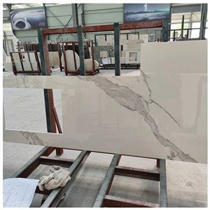 Bancada de Pedra Sinterizada Calacatta