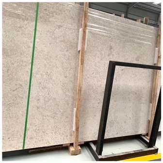 Laje de mármore creme delicado